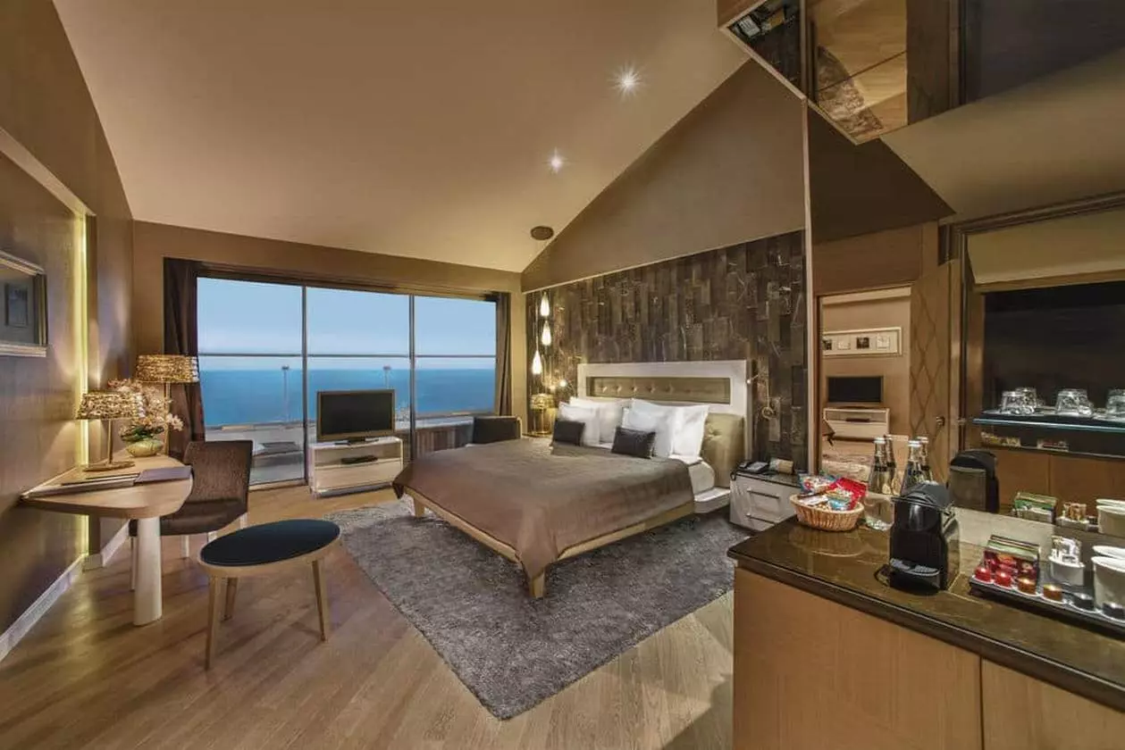 MAXXROYAL_SHABAVIZ (17).jpg